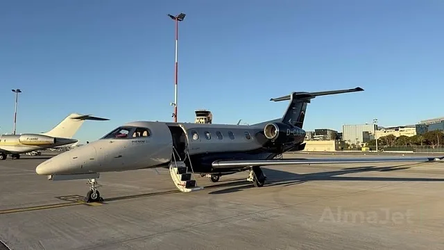 Phenom 300