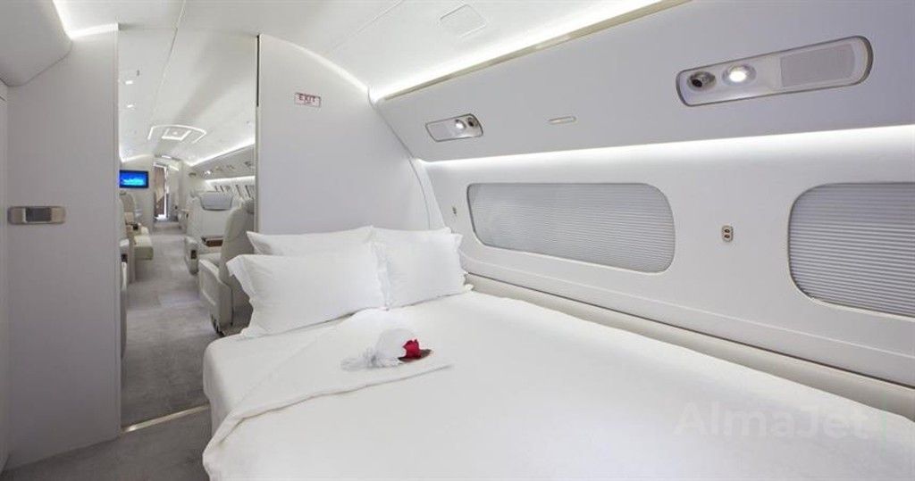 Embraer Lineage 1000