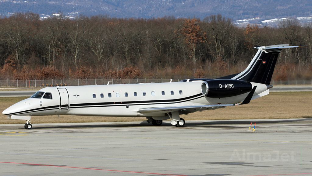 Embraer Legacy 650