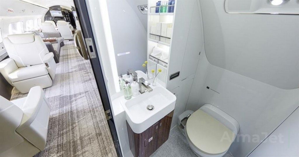 Embraer Lineage 1000E