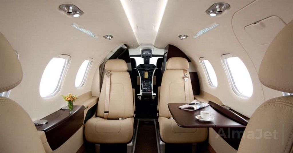 Embraer Phenom 100