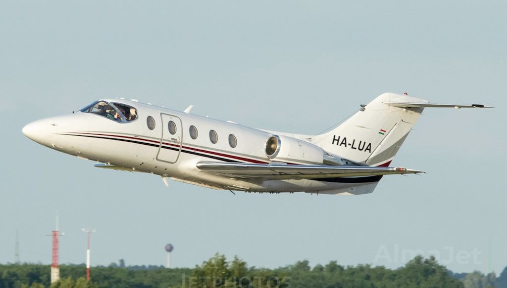 Hawker 400XP