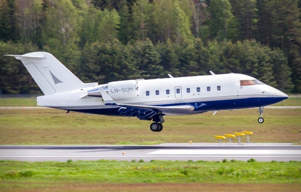 Challenger 604