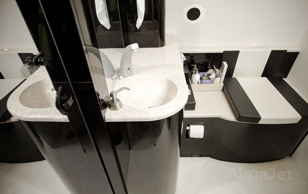 Bombardier CRJ-200LR