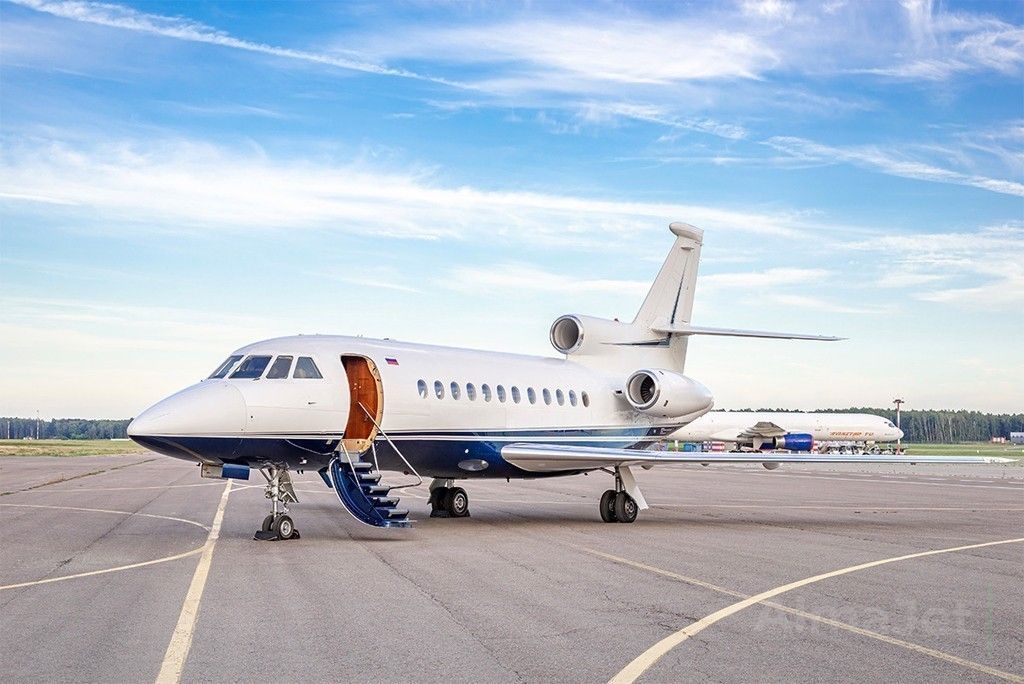 Falcon 900 C
