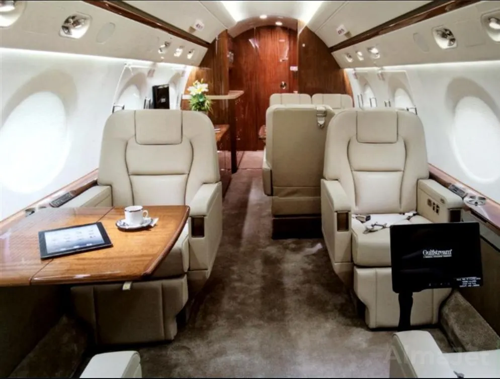 Gulfstream G-550